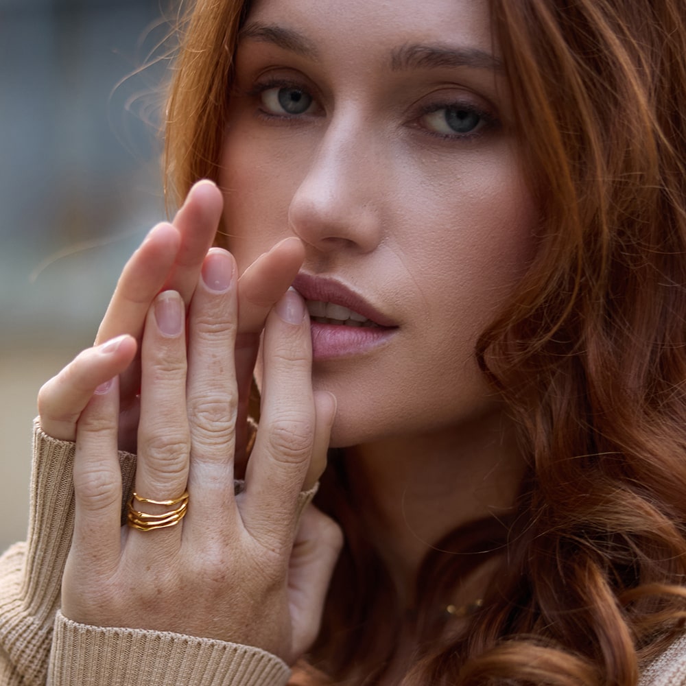 A staple piece through and through, the Bamboo Gold Stacking ring in 18ct gold vermeil ring is the perfect addition to any stack. It features a simple and elegant wavy design, made to be layered with your other Amadeus favourites.